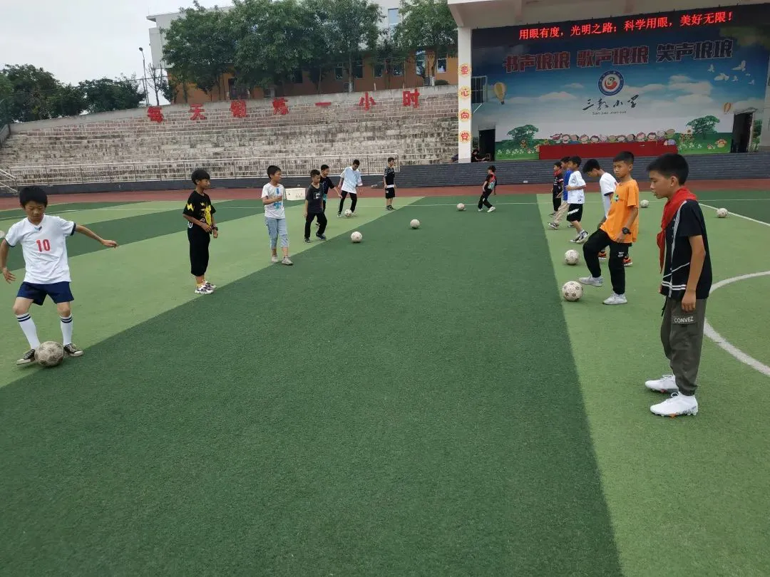 如何在比赛中发现和发展球员潜力_2